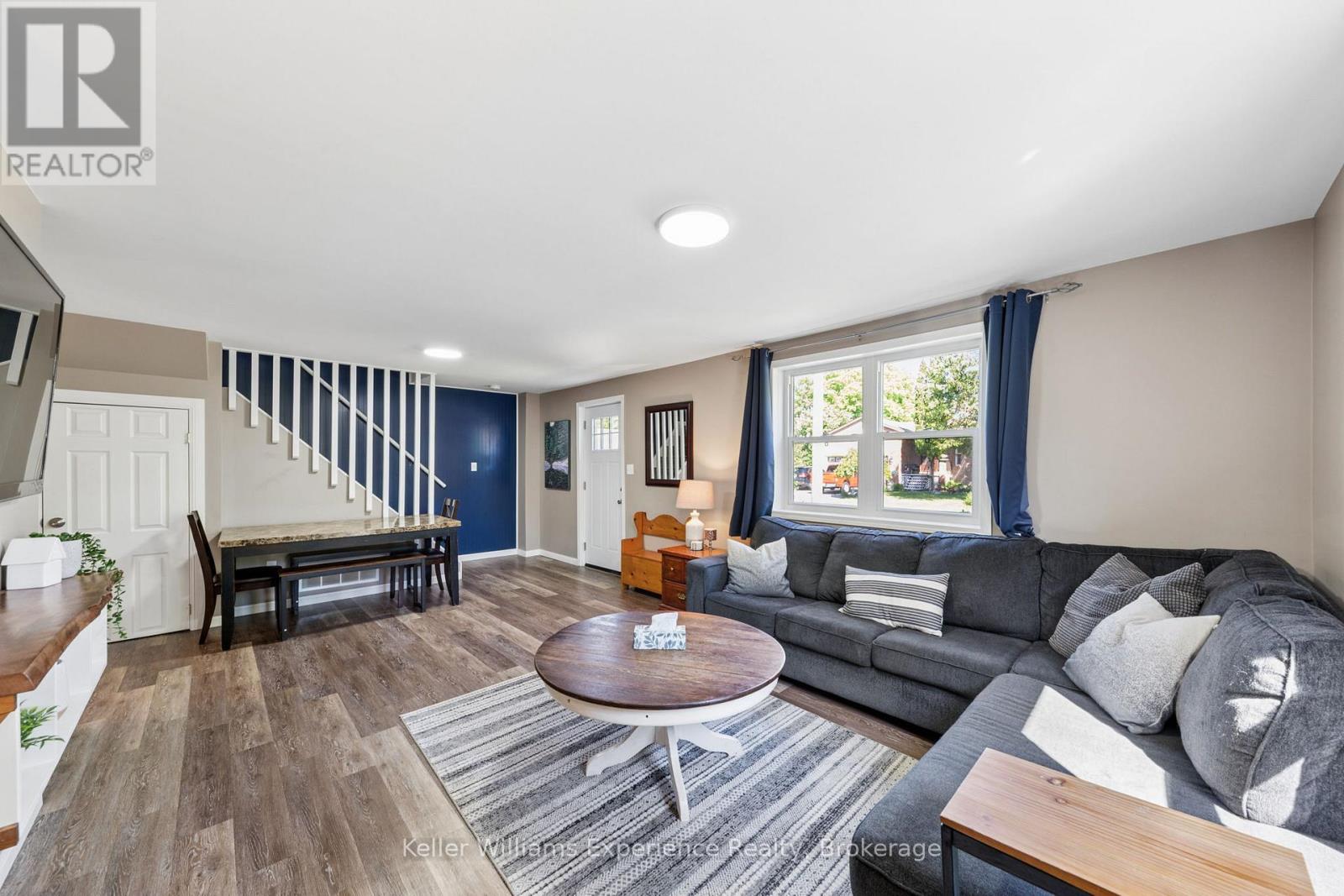 311 Armstrong Street, Tay, Ontario  L0K 1R0 - Photo 7 - S13484028