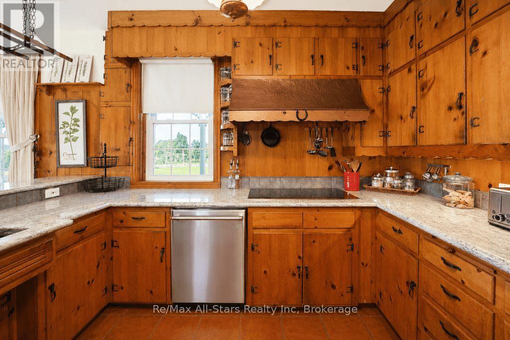 2383 60 Highway, Lake Of Bays, Ontario  P1H 2E5 - Photo 24 - X13483898