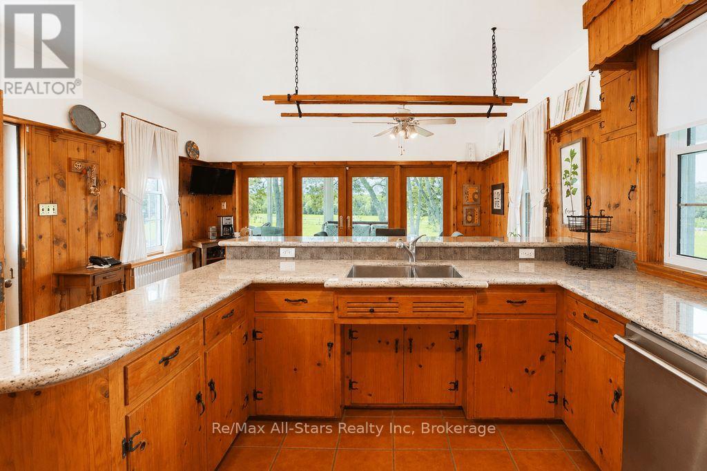 2383 60 Highway, Lake Of Bays, Ontario  P1H 2E5 - Photo 25 - X13483898