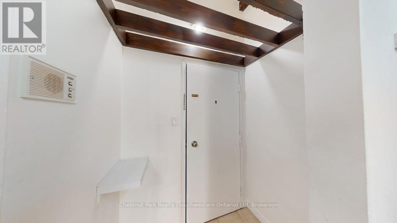 303 - 97 Farquhar Street, Guelph (Downtown), Ontario  N1H 3N4 - Photo 12 - X13484100