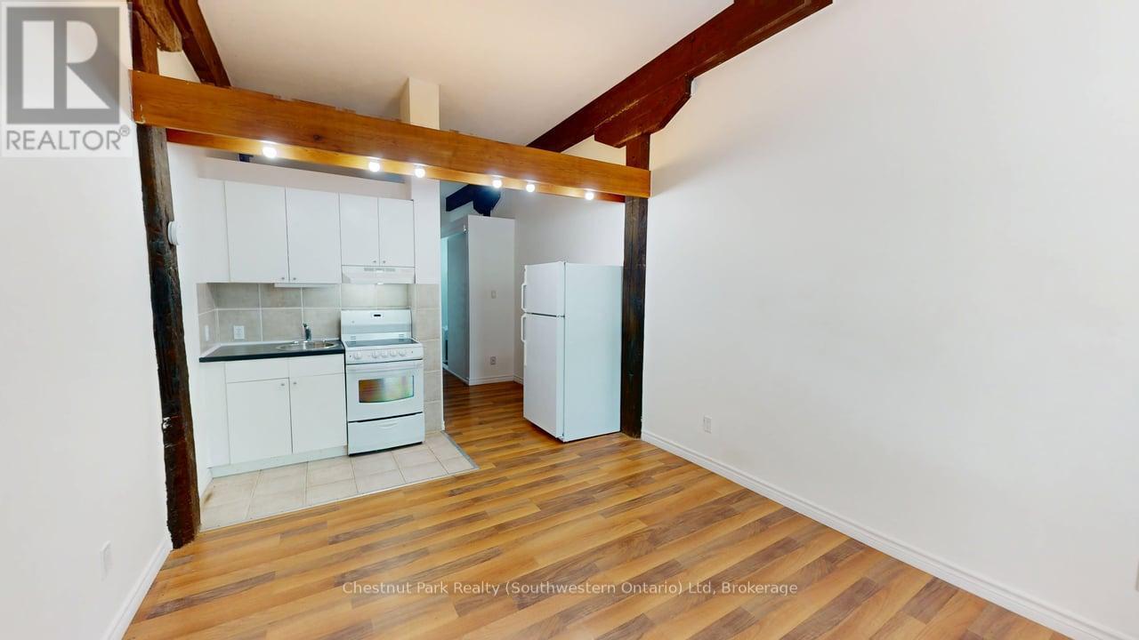 303 - 97 Farquhar Street, Guelph (Downtown), Ontario  N1H 3N4 - Photo 3 - X13484100