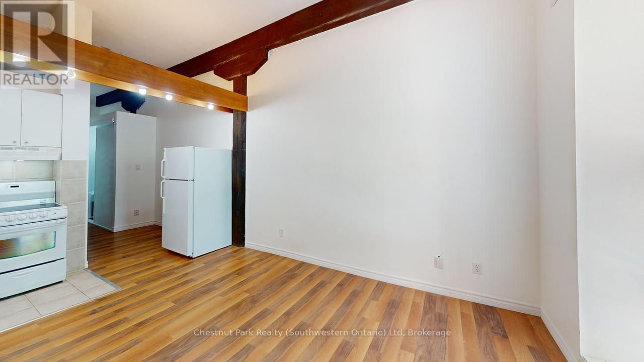 303 - 97 Farquhar Street, Guelph (Downtown), Ontario  N1H 3N4 - Photo 4 - X13484100