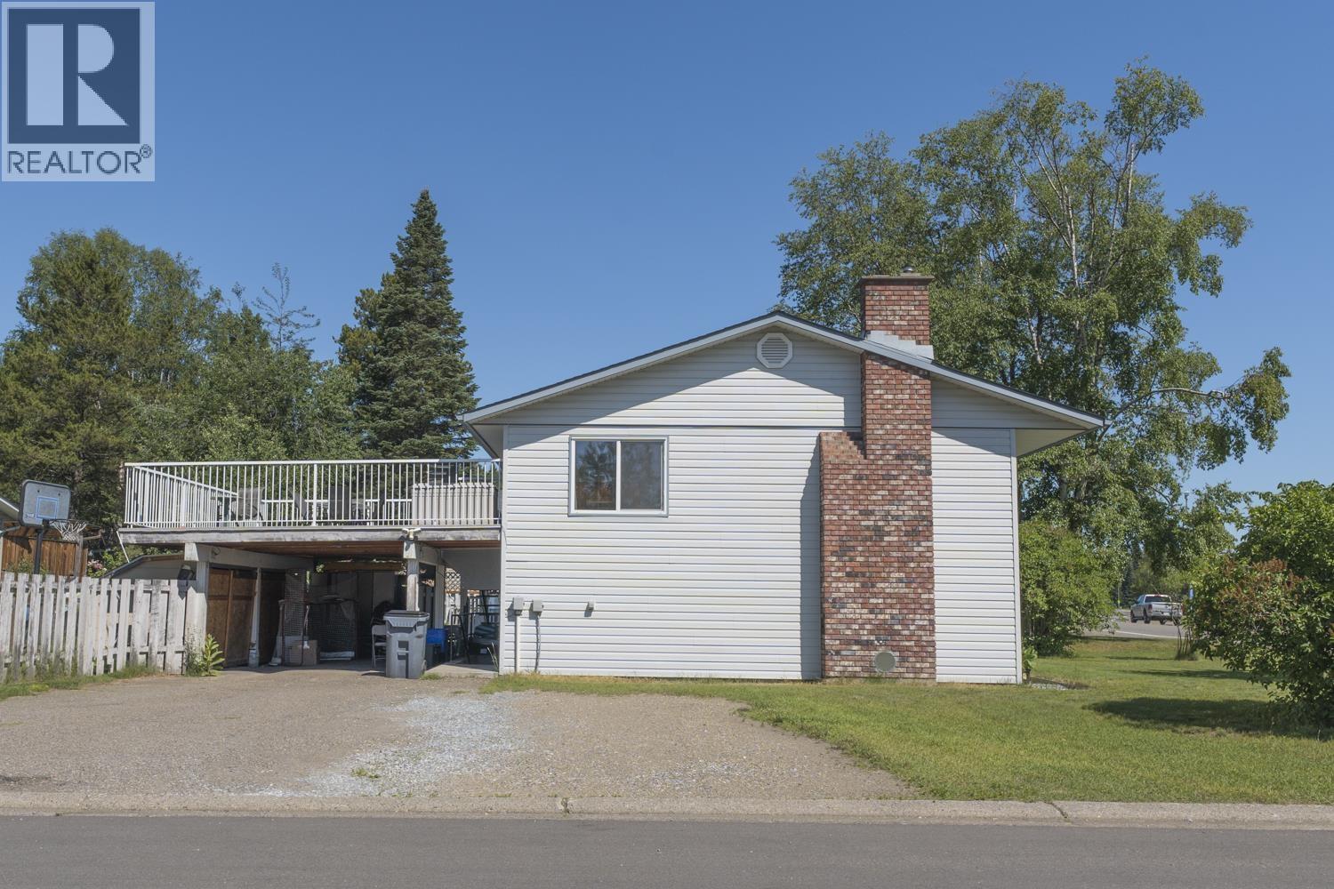 5997 Simon Fraser Avenue, Prince George, British Columbia  V2N 2C7 - Photo 3 - R3139404