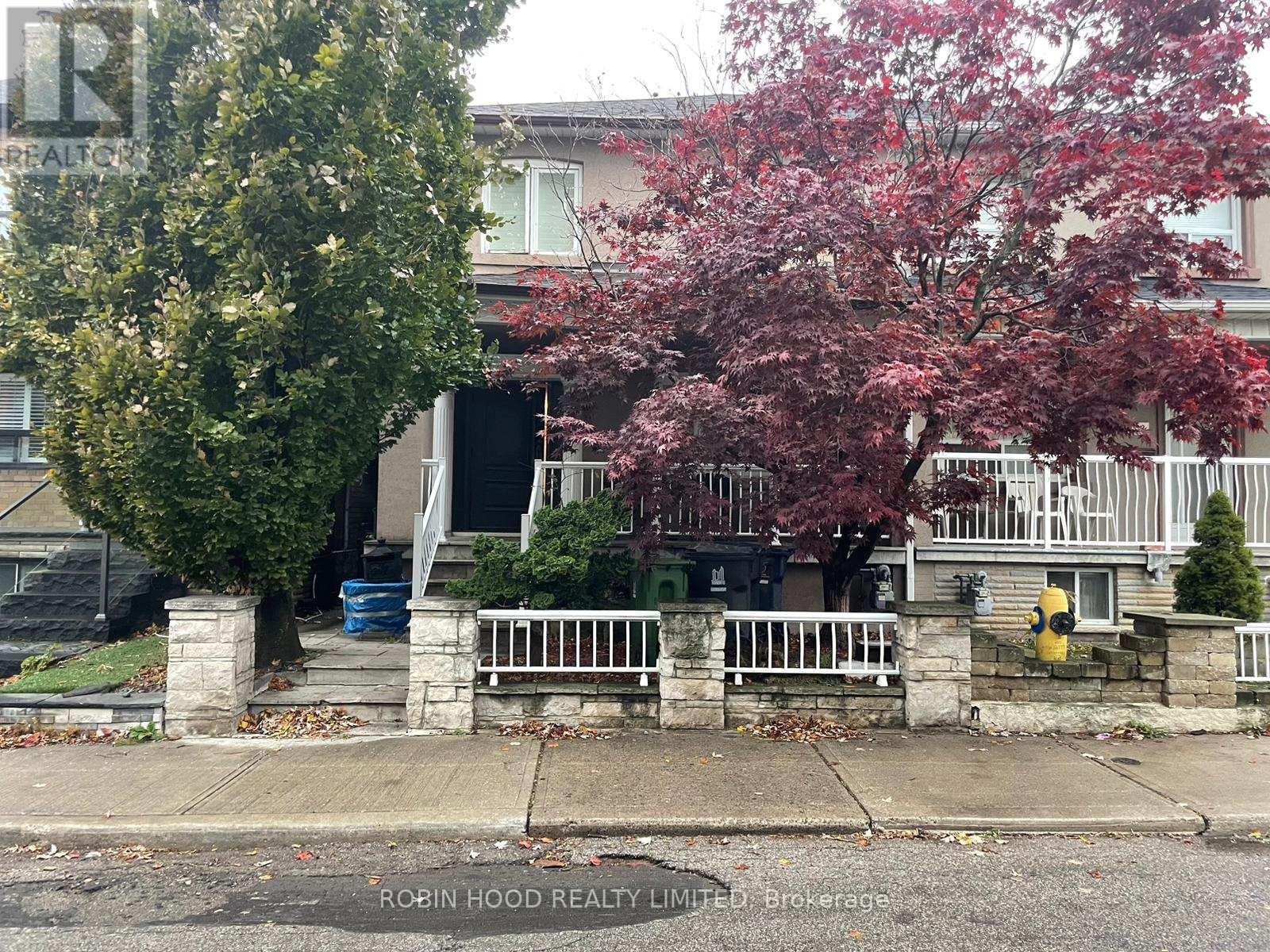 30 COOLMINE ROAD, Toronto, Ontario