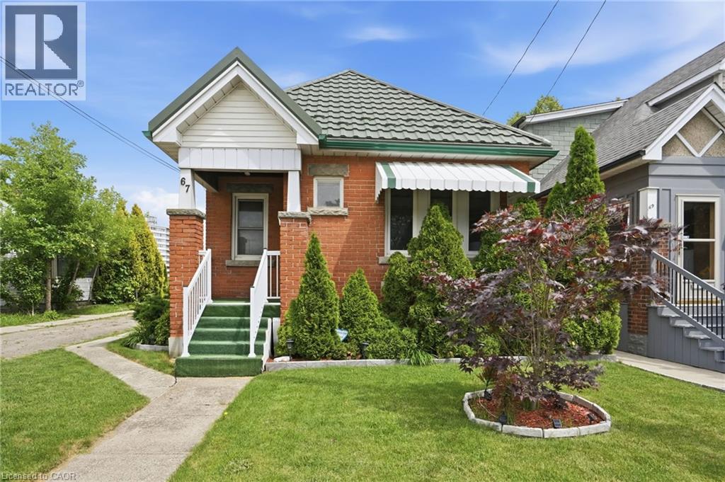 67 Paradise Road S, Hamilton, Ontario  L8S 1S3 - Photo 1 - 40841333