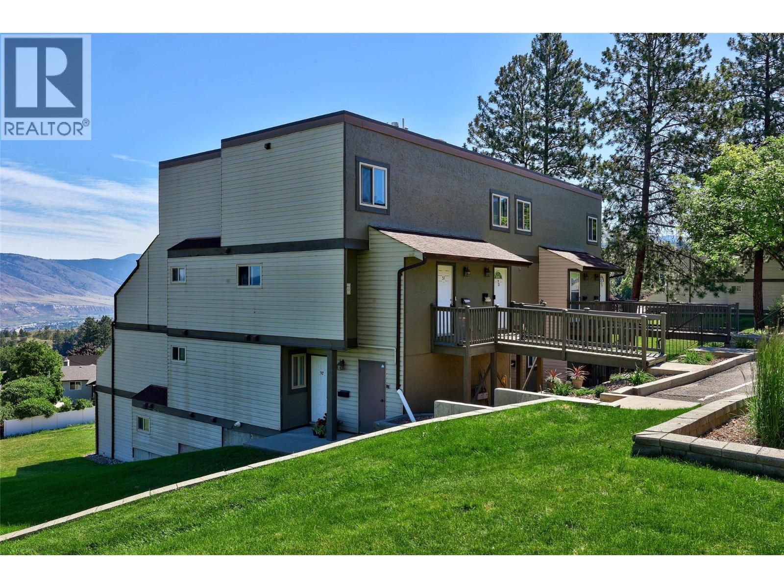 1750 Summit Drive Unit# 32