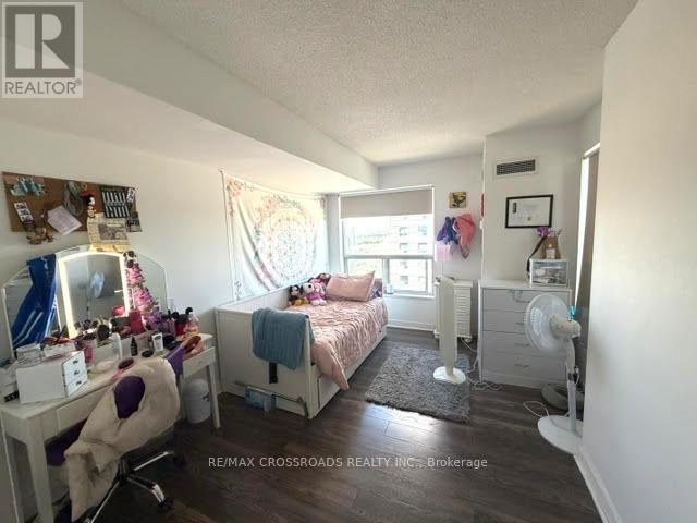 3212 - 38 Lee Centre Drive, Toronto, Ontario  M1H 3J7 - Photo 6 - E13483842