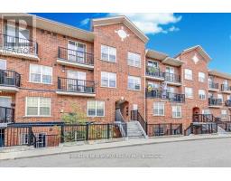 204 - 35 STRANGFORD LANE, Toronto, Ontario