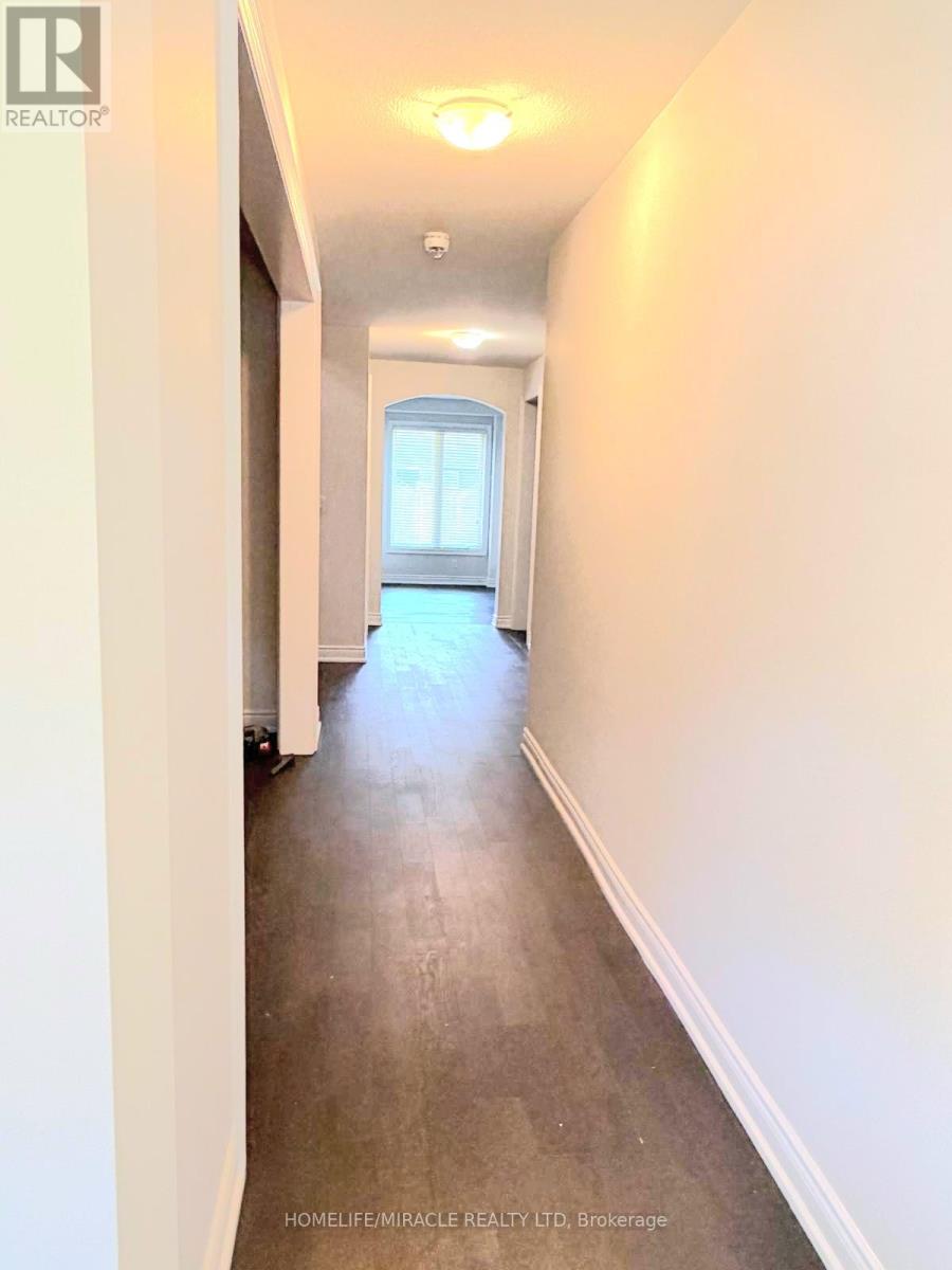 8054 Buckeye Crescent, Niagara Falls, Ontario  L2H 0N9 - Photo 2 - X13469864