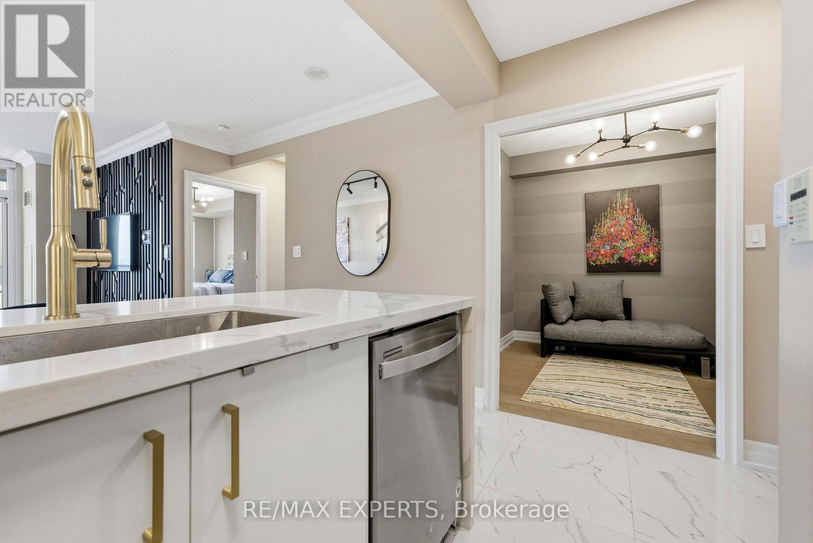 704 - 88 Promenade Circle, Vaughan, Ontario  L4J 9A4 - Photo 6 - N13483918