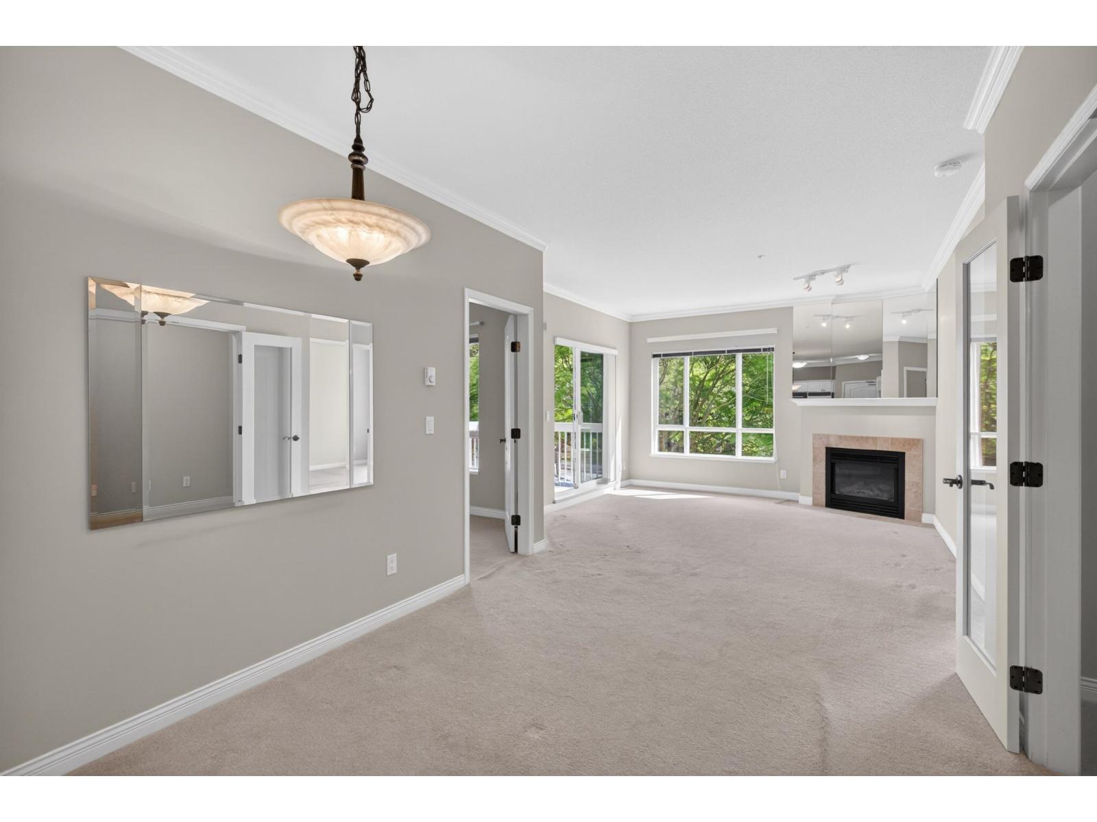 201 1685 152a Street, Surrey, British Columbia  V4A 9Y1 - Photo 7 - R3118156