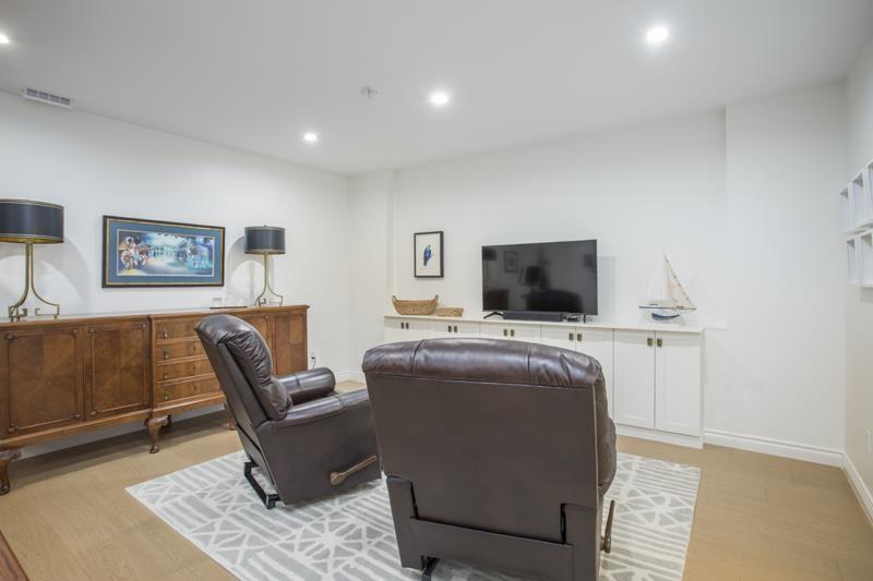 Listing image 30