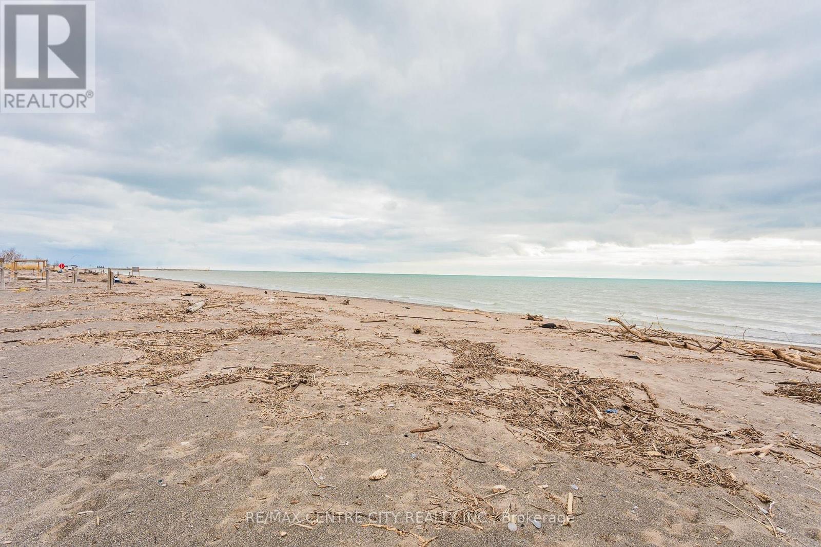 D - 444d Edith Cavell Boulevard, Central Elgin, Ontario  N5L 1G9 - Photo 22 - X13484252