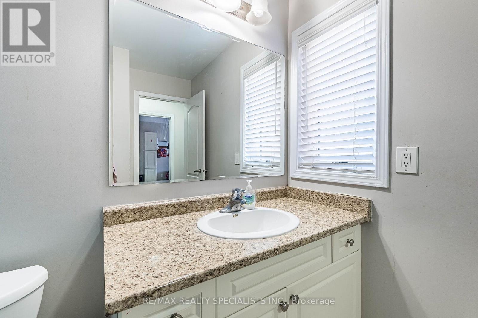 47 Robert Parkinson Drive, Brampton, Ontario  L7A 0Y2 - Photo 24 - W13483890