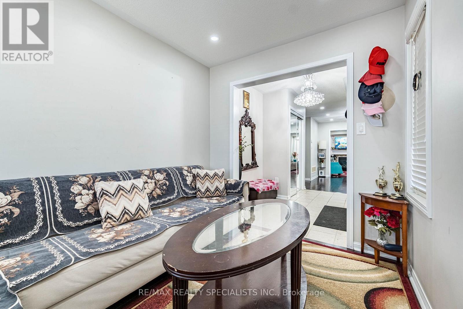 47 Robert Parkinson Drive, Brampton, Ontario  L7A 0Y2 - Photo 4 - W13483890