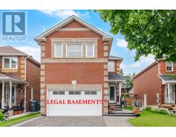 62 RAVENSCLIFFE COURT, Brampton, Ontario