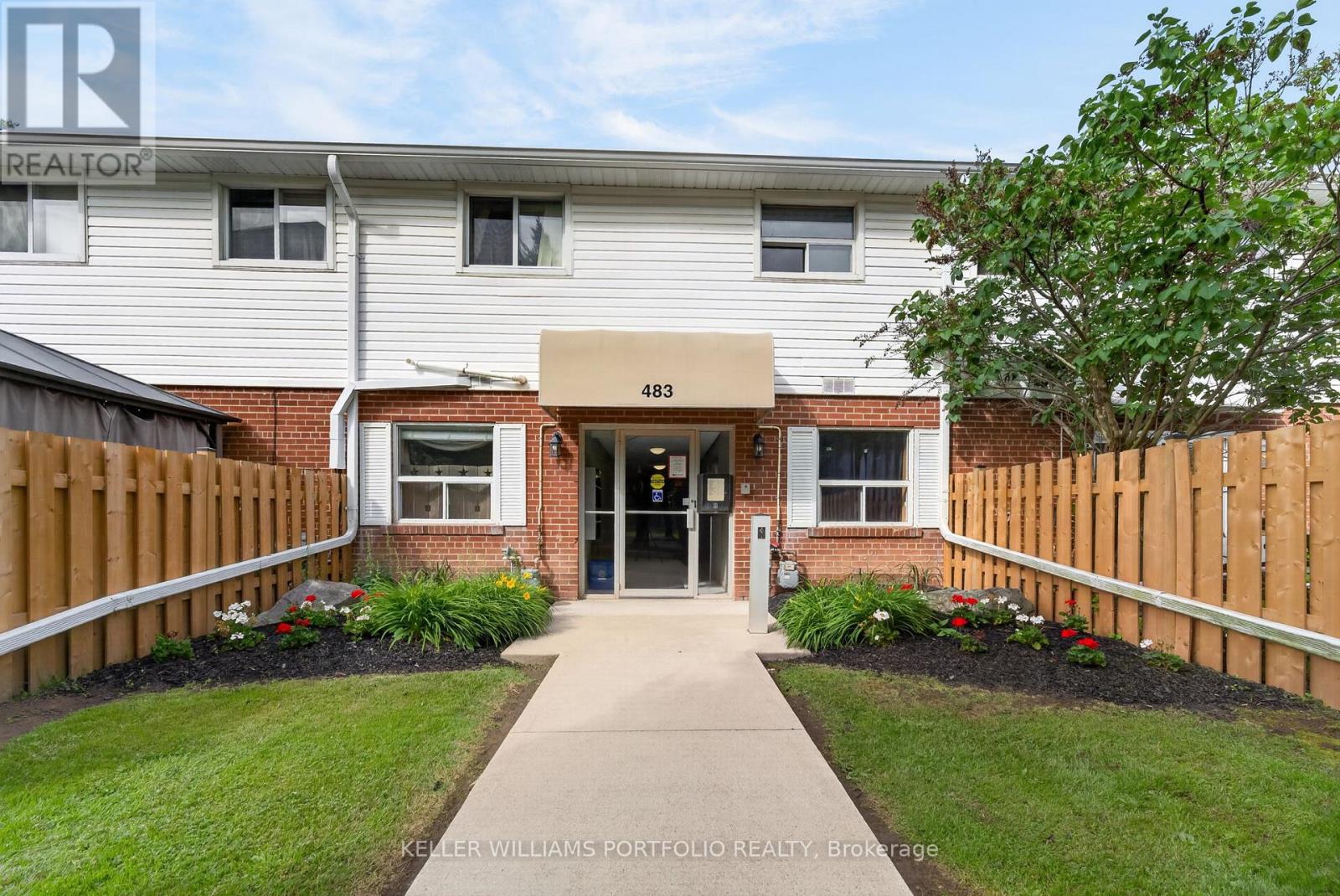 11 - 483 CLARIDGE ROAD, Burlington, Ontario