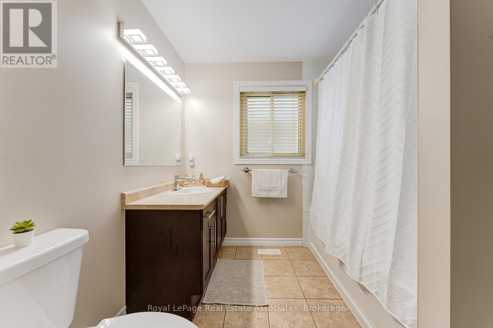 1361 Old Zeller Drive, Kitchener, Ontario  N2A 0C6 - Photo 20 - X13483844