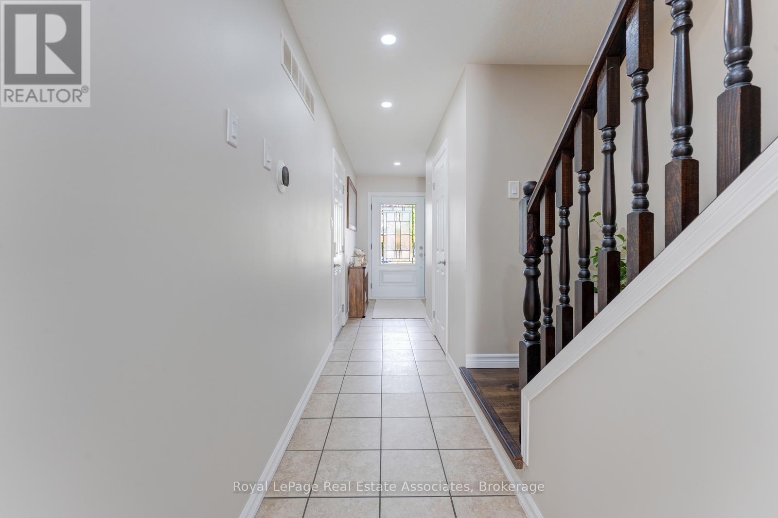 1361 Old Zeller Drive, Kitchener, Ontario  N2A 0C6 - Photo 6 - X13483844