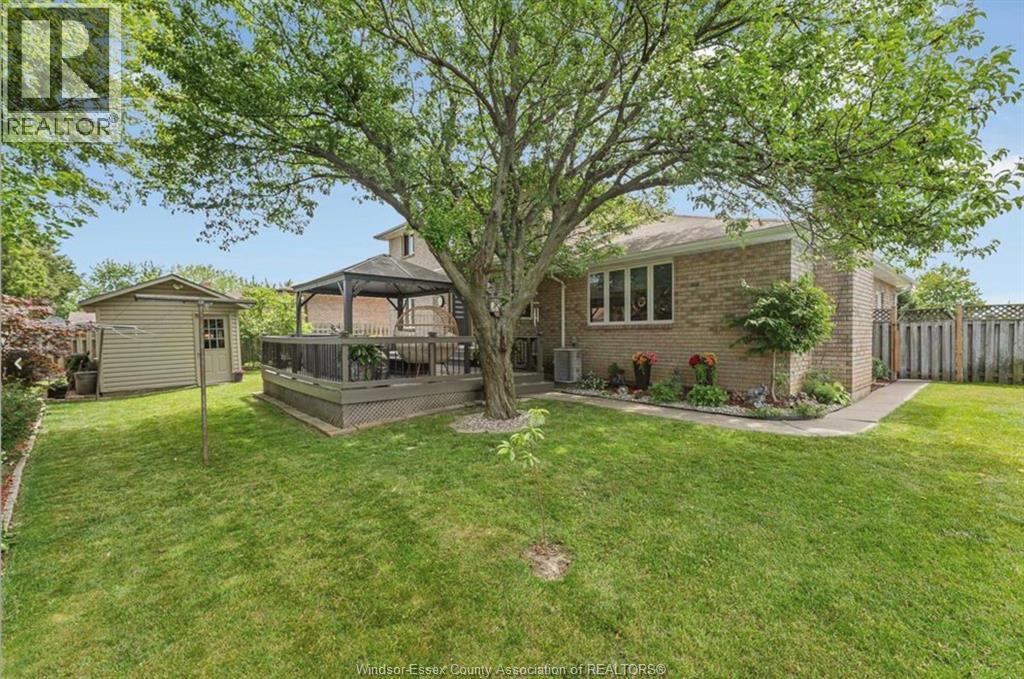 12314 Funaro Crescent, Tecumseh, Ontario  N9K 1B2 - Photo 29 - 26015062