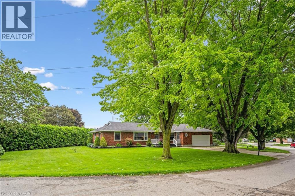 885 Winston Boulevard, Listowel, Ontario  N4W 1P5 - Photo 2 - 40841624
