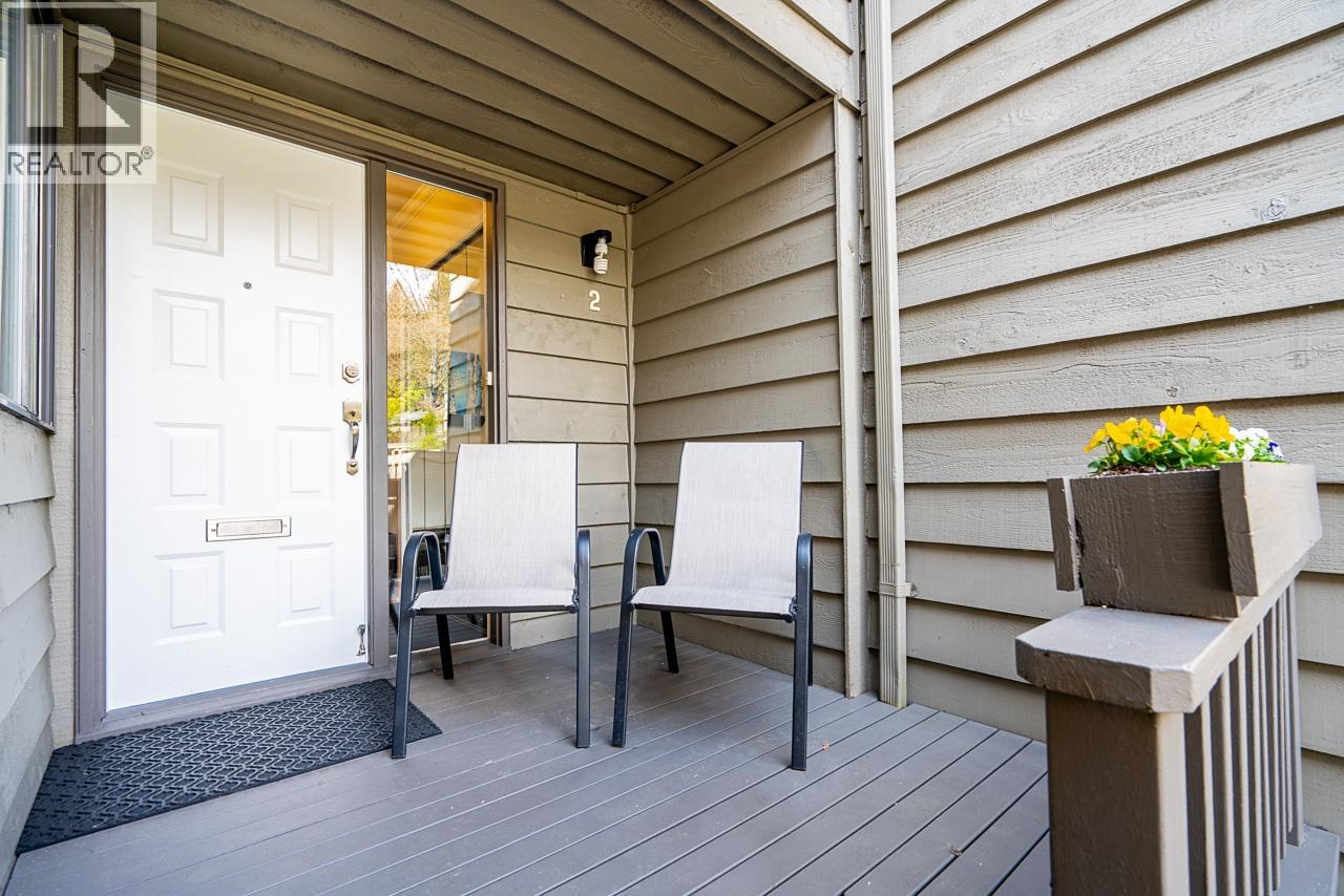 2 1960 Rufus Drive, North Vancouver, British Columbia  V7J 3L7 - Photo 2 - R3139400
