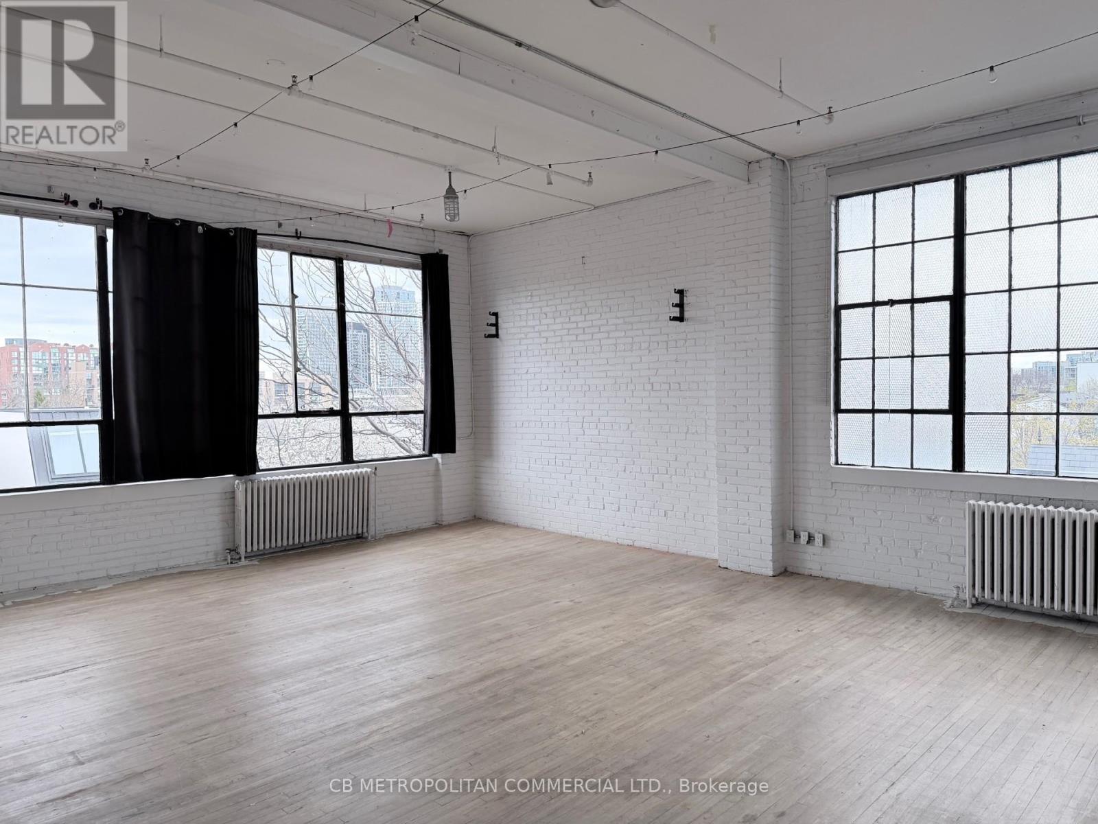 201/203 - 688 Richmond Street W, Toronto, Ontario  M6J 1C5 - Photo 2 - C13484254