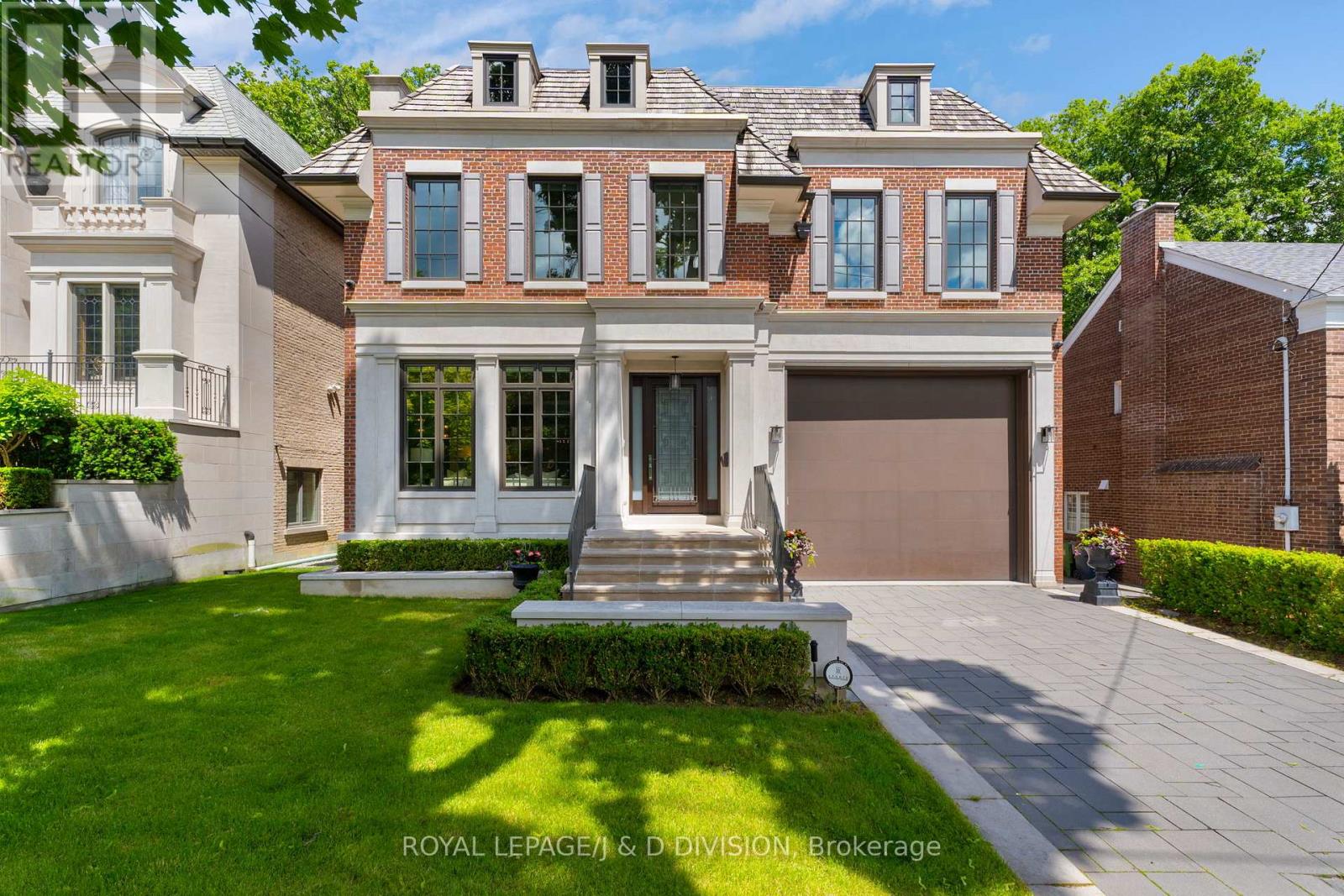 224 St Leonards Avenue, Toronto, Ontario  M4N 1K7 - Photo 2 - C13480938