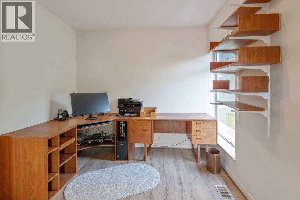 12416 Whitestone Road, Madeira Park, British Columbia  V0N 2H1 - Photo 18 - R3139401
