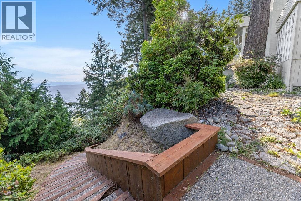 12416 Whitestone Road, Madeira Park, British Columbia  V0N 2H1 - Photo 29 - R3139401