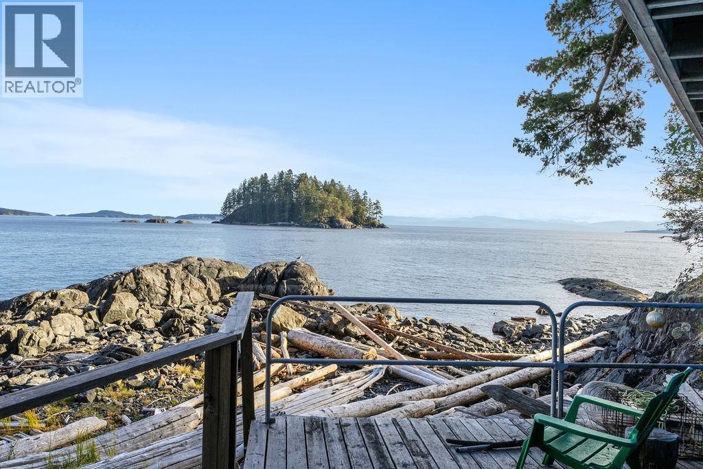 12416 Whitestone Road, Madeira Park, British Columbia  V0N 2H1 - Photo 35 - R3139401