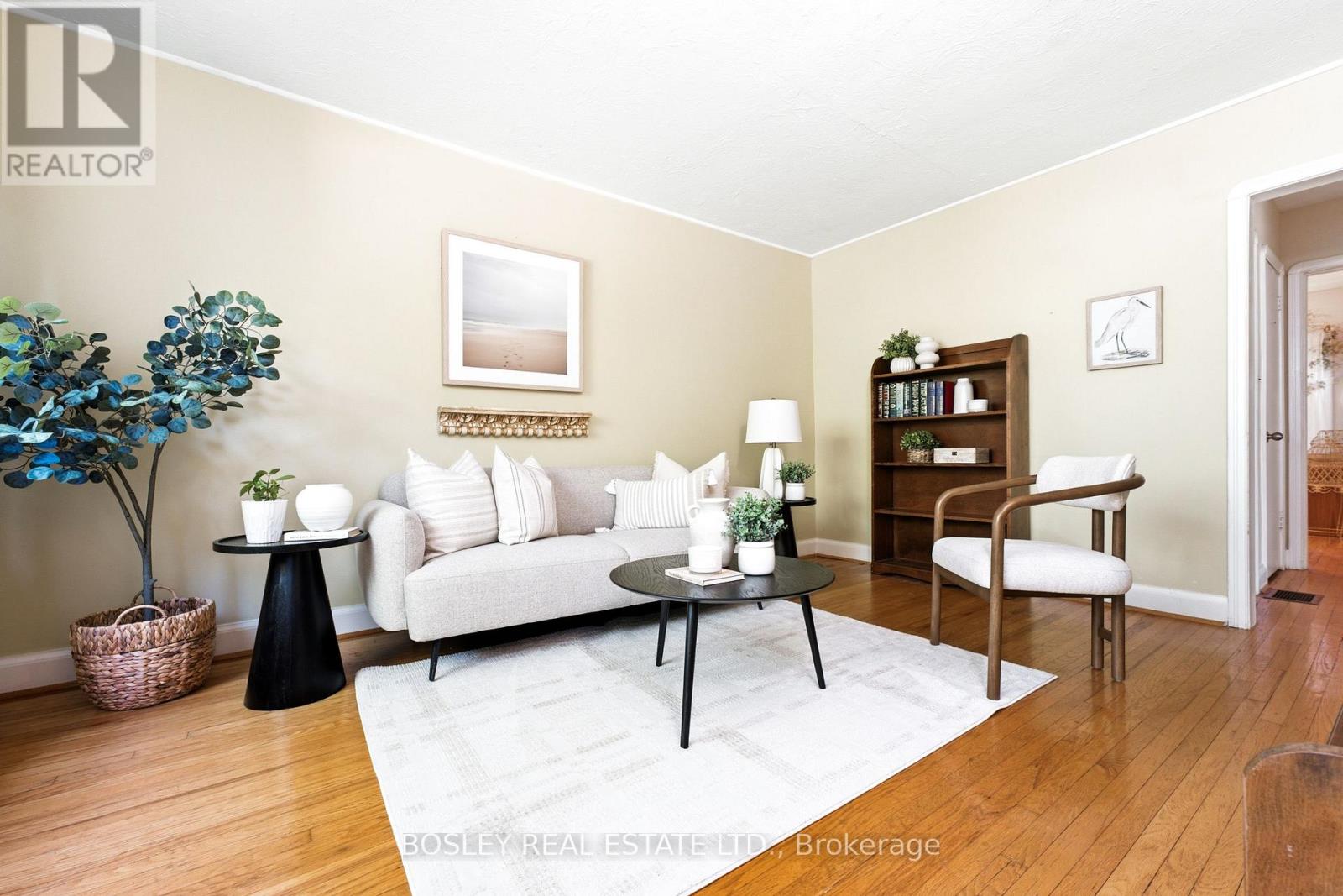 121 Presley Avenue, Toronto, Ontario M1L 3P9 - Photo 3 - E13484208