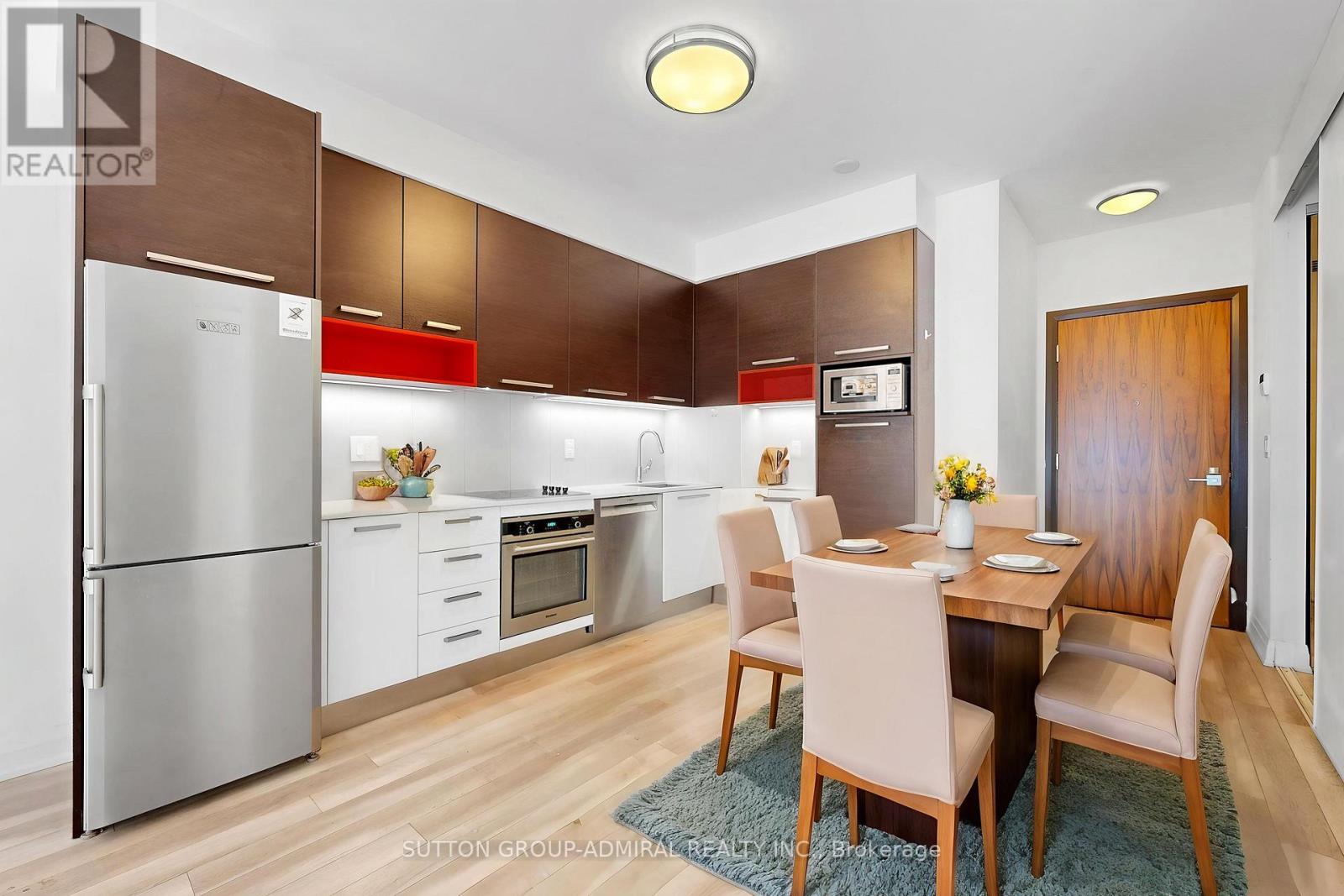 301 - 36 PARK LAWN ROAD, Toronto, Ontario