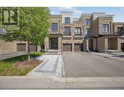 132 ELYSE COURT, Aurora, Ontario