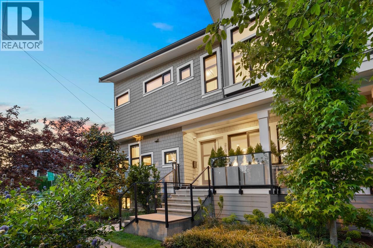 2107 N GRANDVIEW HIGHWAY, Vancouver, British Columbia