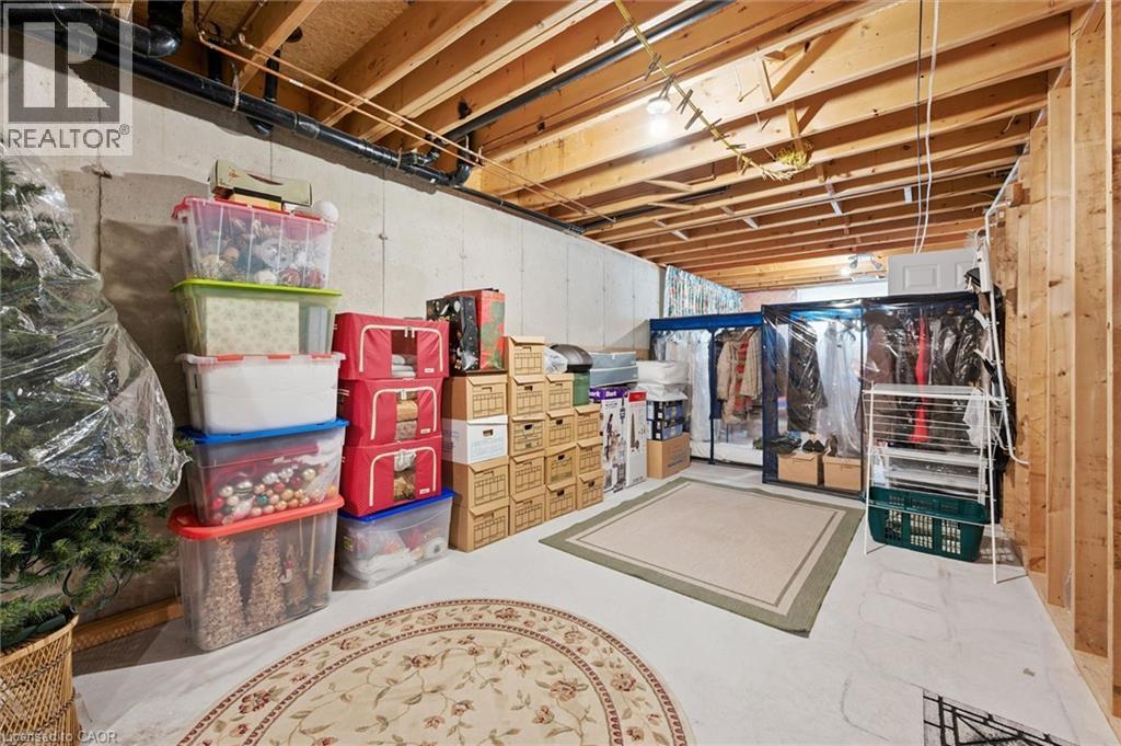 658 Ellesmere Court, Waterloo, Ontario N2V 2H4 - Photo 32 - 40842250