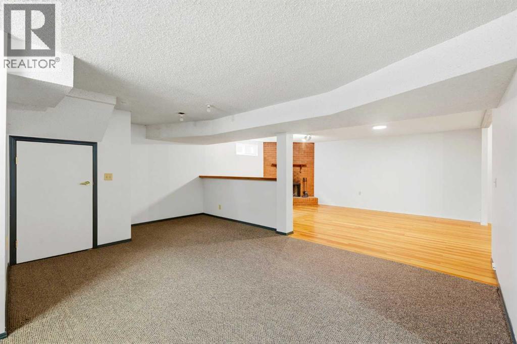 1251 Hunterquay Hill Nw, Calgary, Alberta  T2K 4T3 - Photo 26 - A2322995