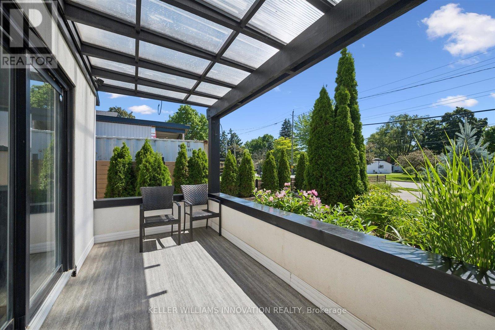 149 Woolwich Street, Waterloo, Ontario  N2K 1S5 - Photo 4 - X12887300