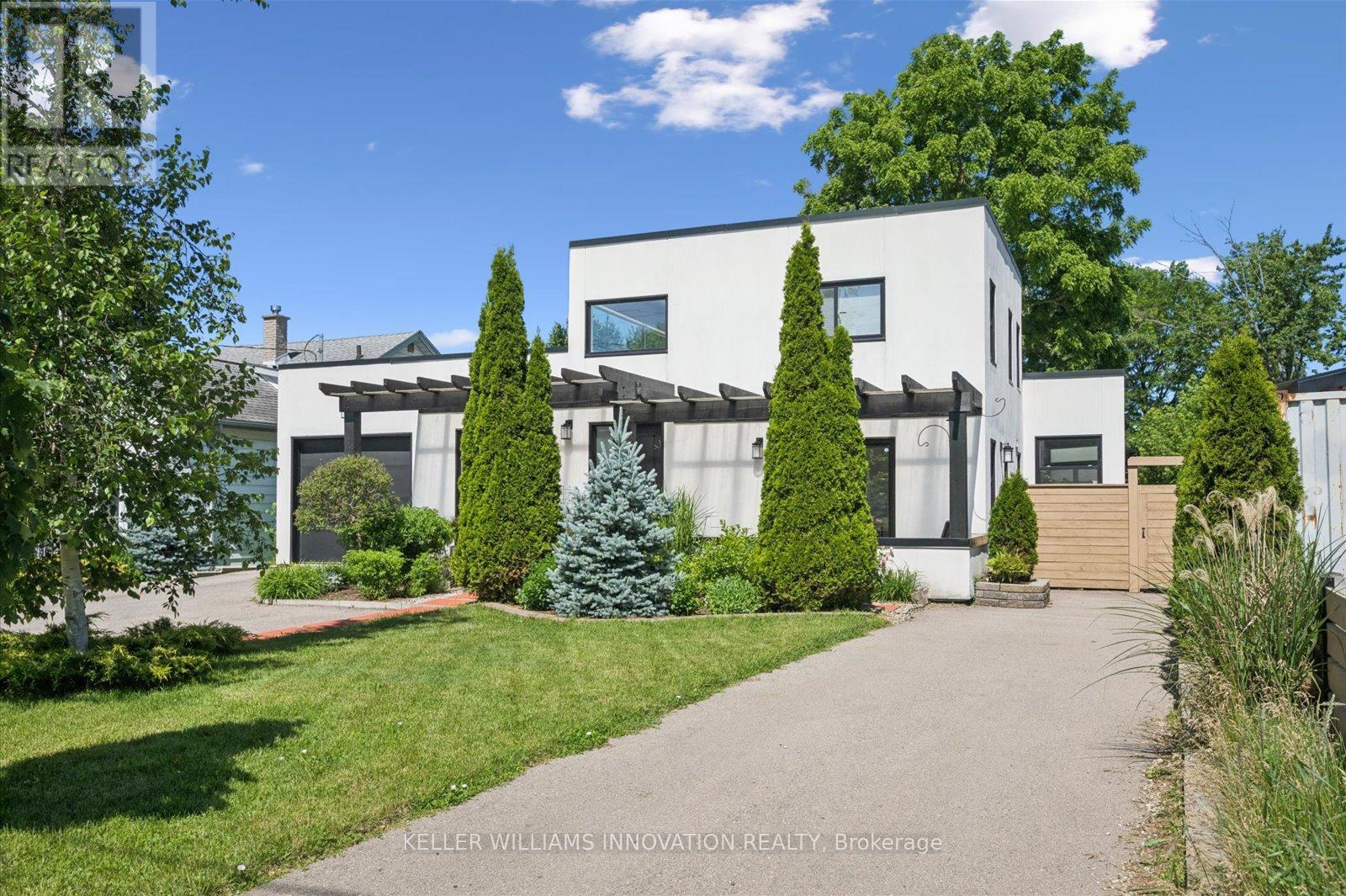 149 Woolwich Street, Waterloo, Ontario  N2K 1S5 - Photo 2 - X12887300