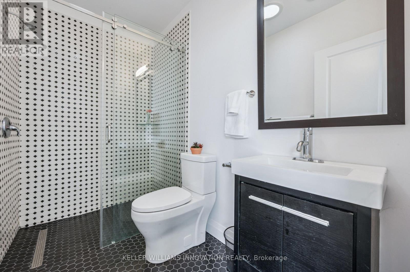 149 Woolwich Street, Waterloo, Ontario  N2K 1S5 - Photo 35 - X12887300