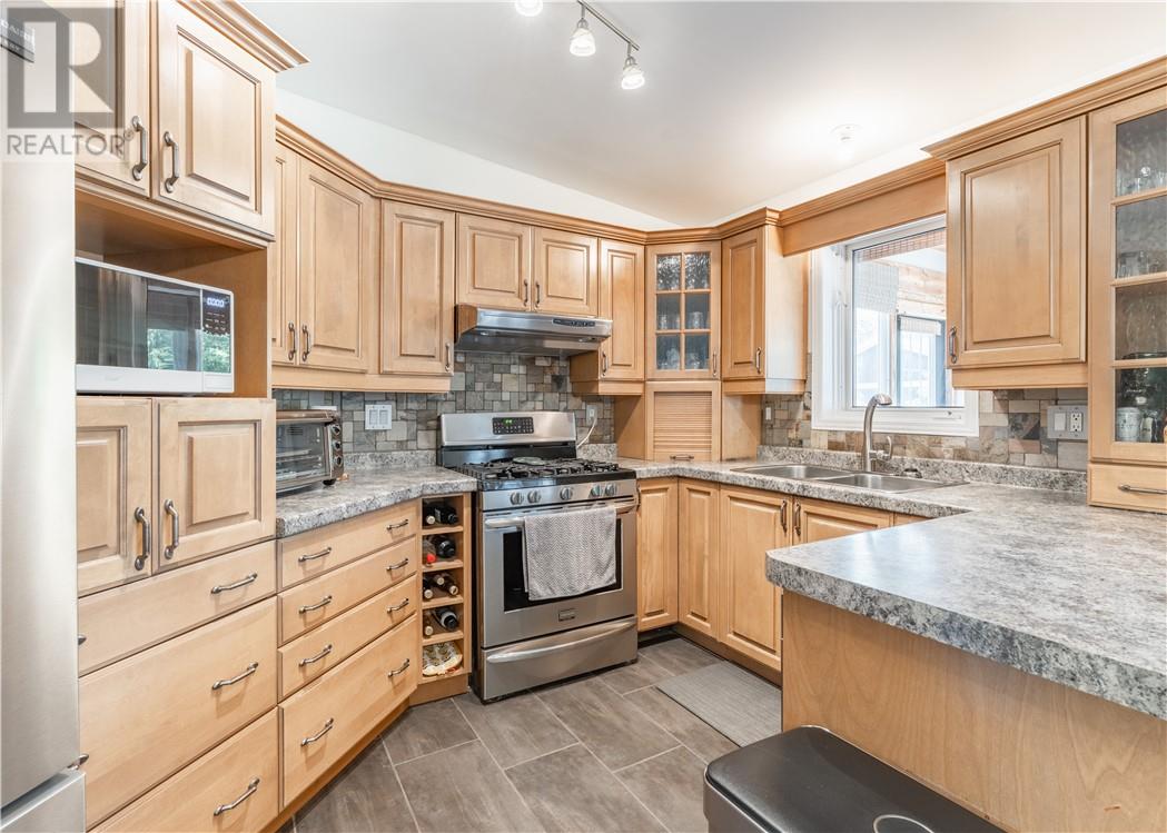 4417 Chenier Street, Hanmer, Ontario  P3P 1L9 - Photo 9 - 2128766