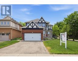 150 FALLINGBROOK STREET, Whitby, Ontario