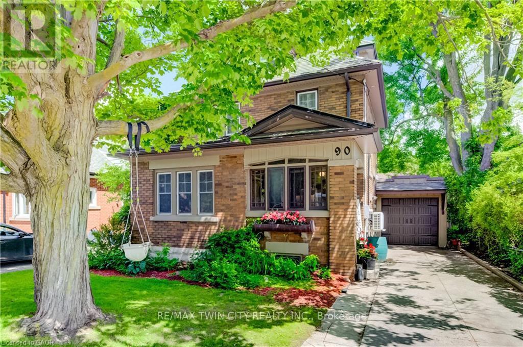 90 BROCK STREET, Kitchener, Ontario