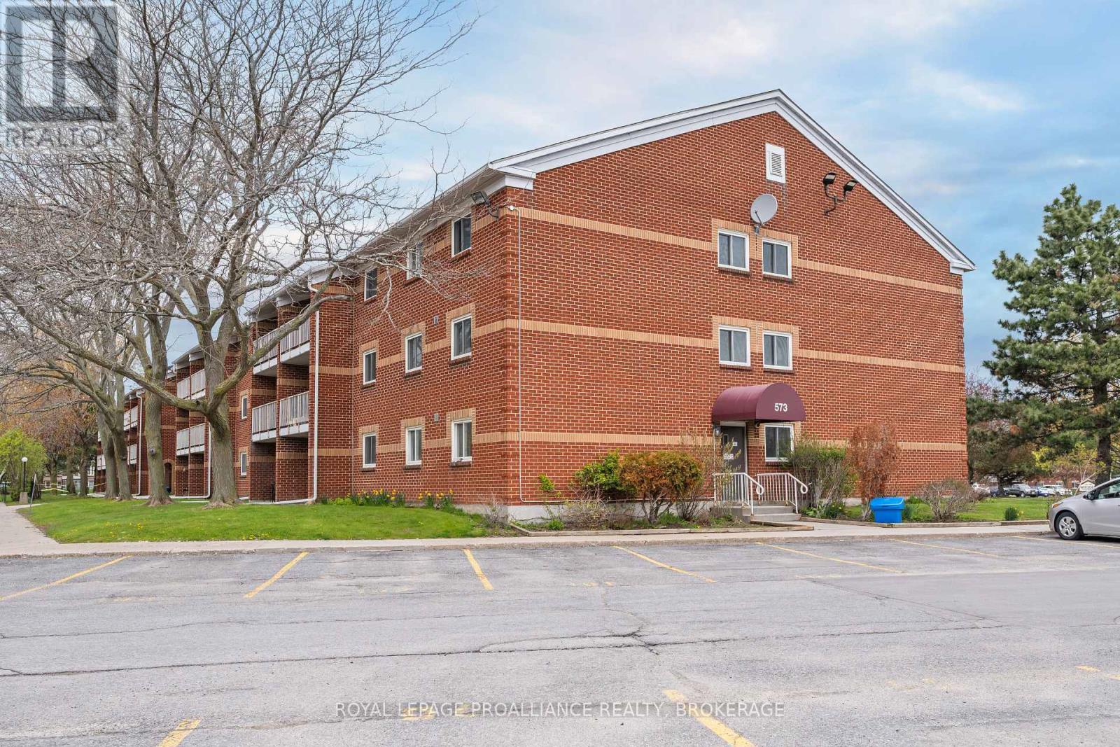 306 - 573 Armstrong Road, Kingston, Ontario  K7M 8J8 - Photo 3 - X13484406