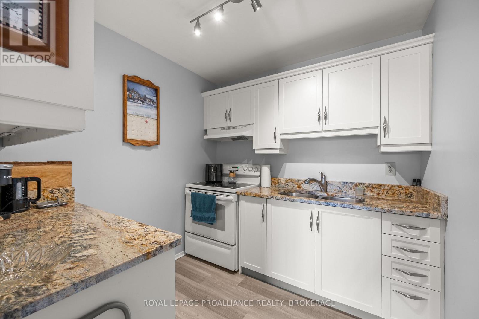 306 - 573 Armstrong Road, Kingston, Ontario  K7M 8J8 - Photo 8 - X13484406