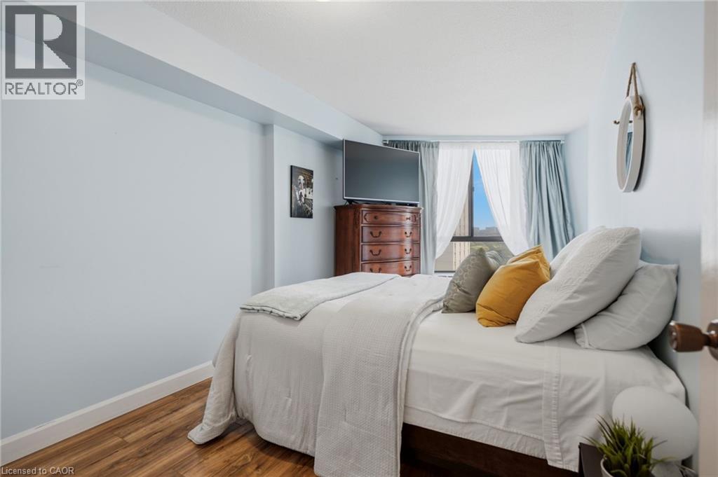 288 Mill Road Unit# E37, Etobicoke, Ontario  M9C 4X7 - Photo 17 - 40840695