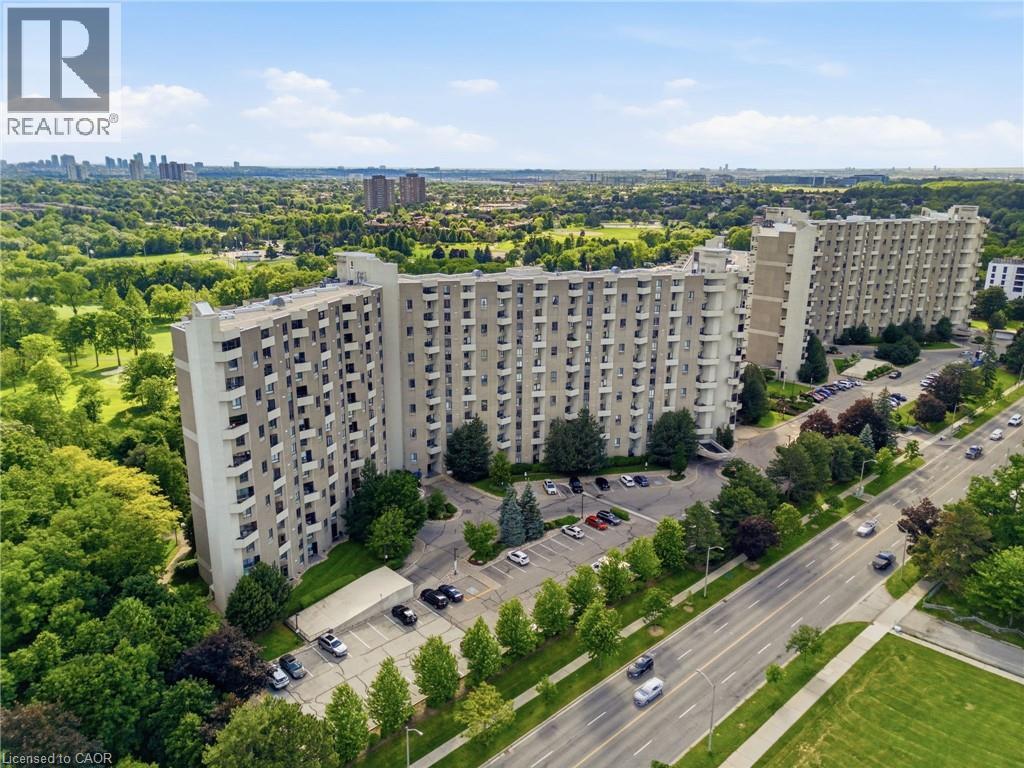 288 Mill Road Unit# E37, Etobicoke, Ontario  M9C 4X7 - Photo 1 - 40840695