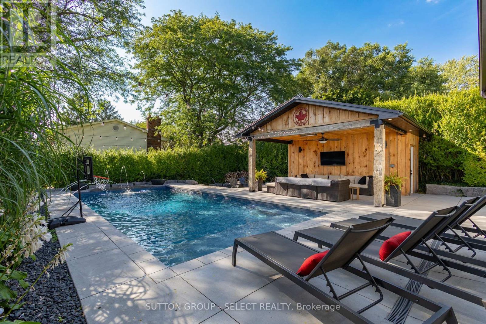 1615 Sharon Drive, London North, Ontario  N6G 2R5 - Photo 36 - X13484318
