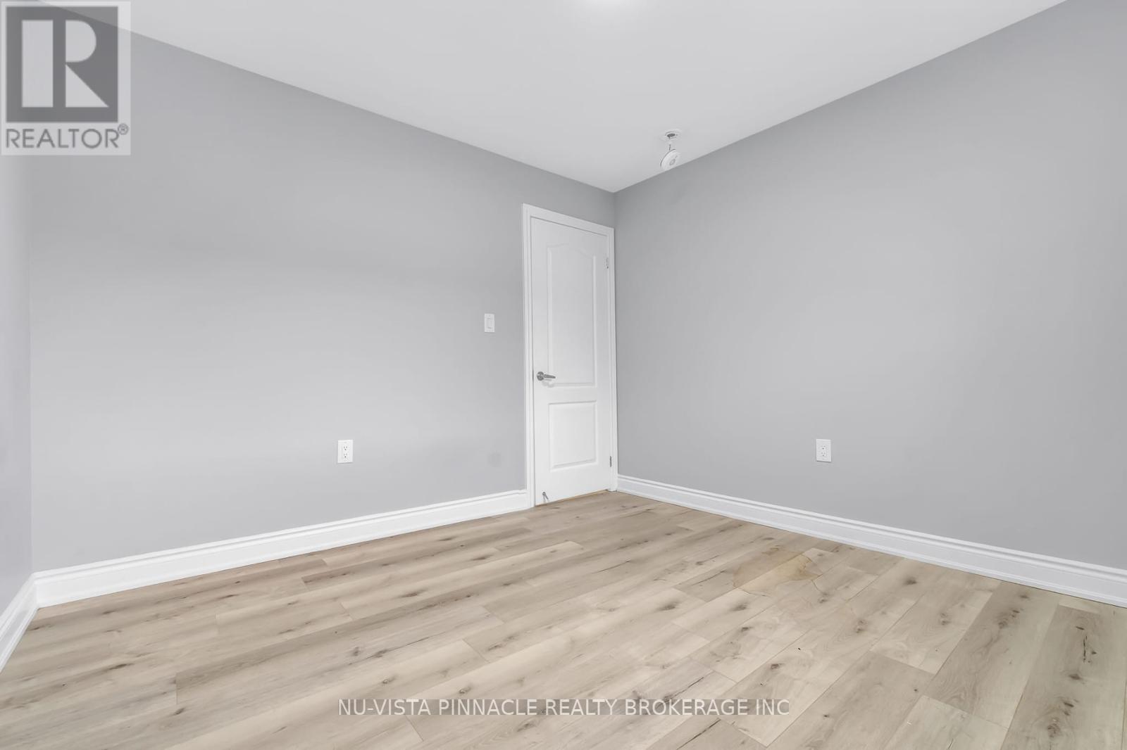 389 Lyle Street, London East, Ontario  N5W 3R6 - Photo 5 - X13484450