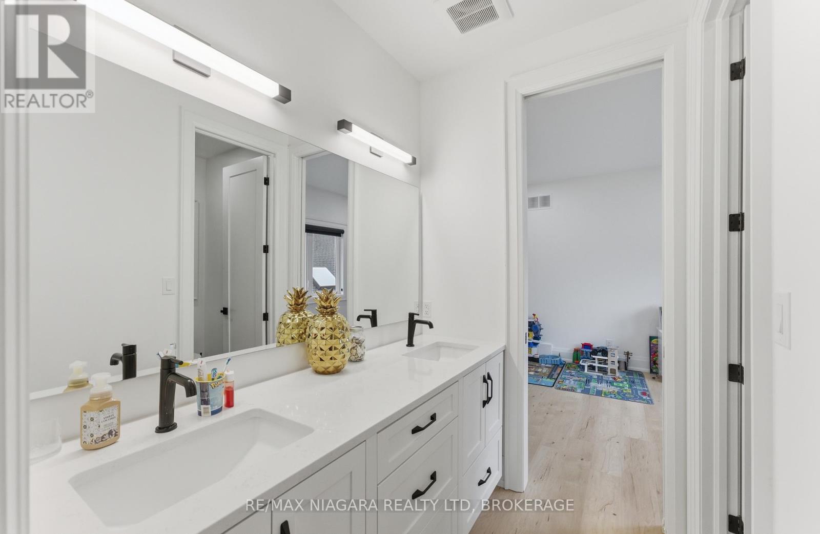 3621 Gunning Drive, Niagara Falls, Ontario  L2G 6L3 - Photo 37 - X13484542
